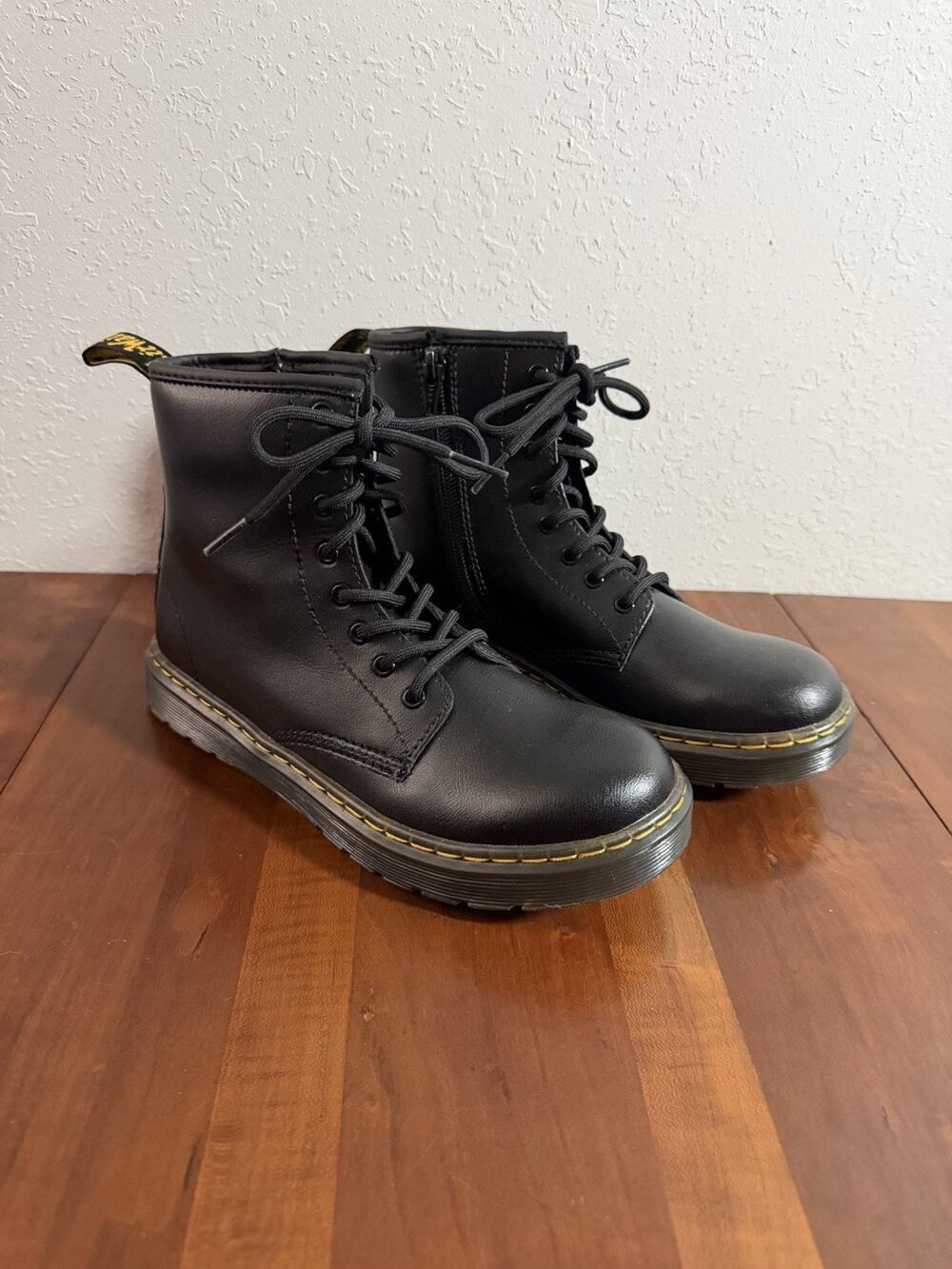 Dr. Martens Zavala Black Leather Lace Up Side Zip Combat Boot Kids 4M EUC